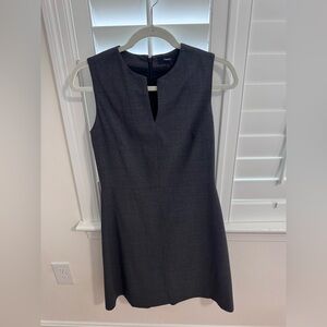 Elegant Gray Sleeveless Dress Theory size 4 GUC